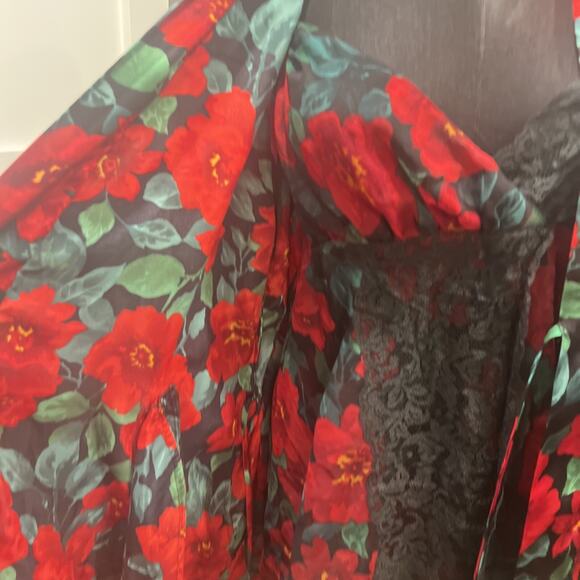 Victoria Secret Gold Label Robe And Chemise Roses Lace Medium - Picture 6 of 13